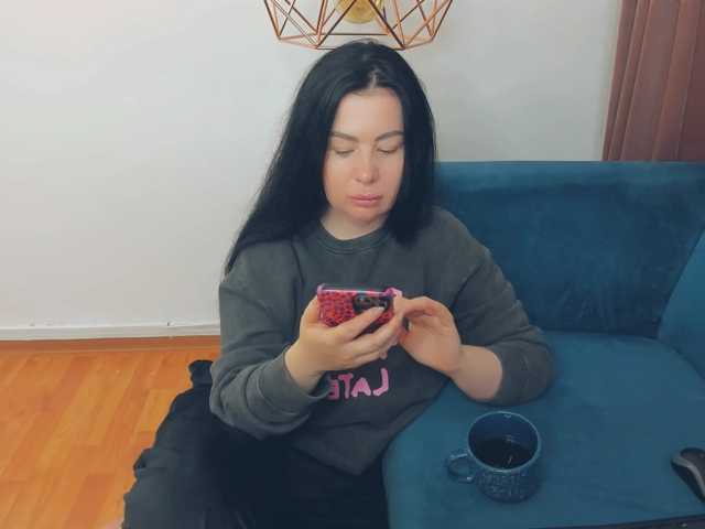 BrilliantGirll live cam on BongaCams