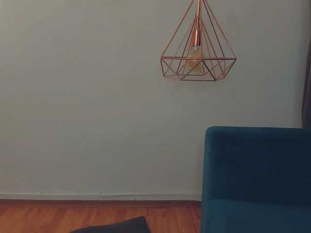 BrilliantGirll, live now on BongaCams