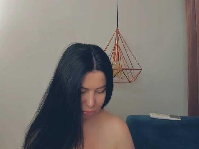 Sex chat gratuit in direct cu BrilliantGirll pe BongaCams