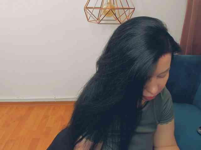 BrilliantGirl webcam