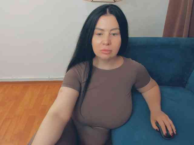 BrilliantGirl webcam