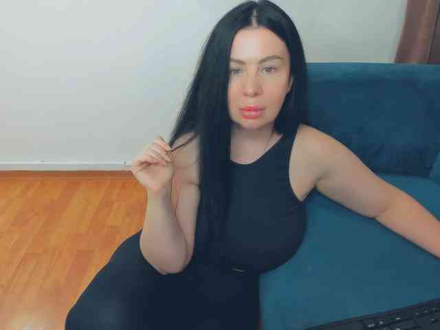 BrilliantGirl webcam