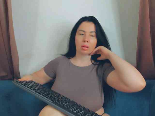 BrilliantGirl webcam