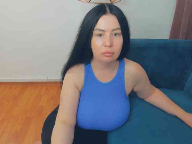 BrilliantGirl webcam