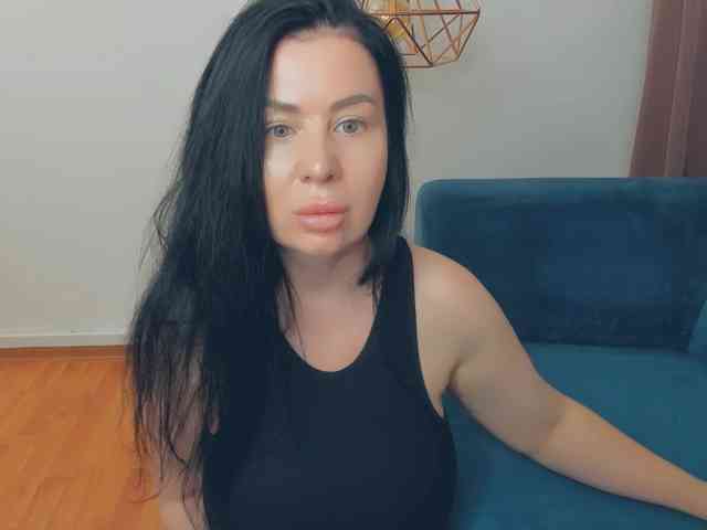 BrilliantGirl webcam