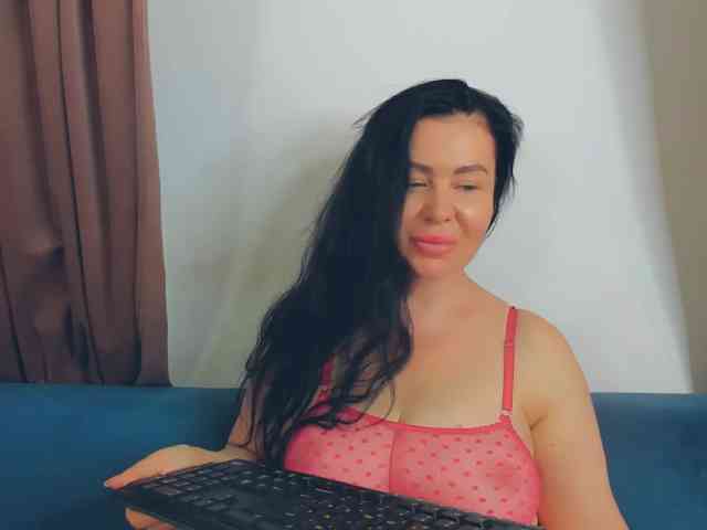 BrilliantGirl webcam