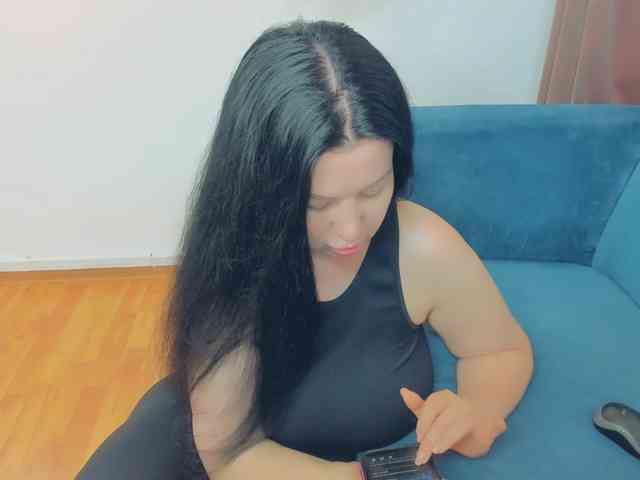 BrilliantGirl webcam