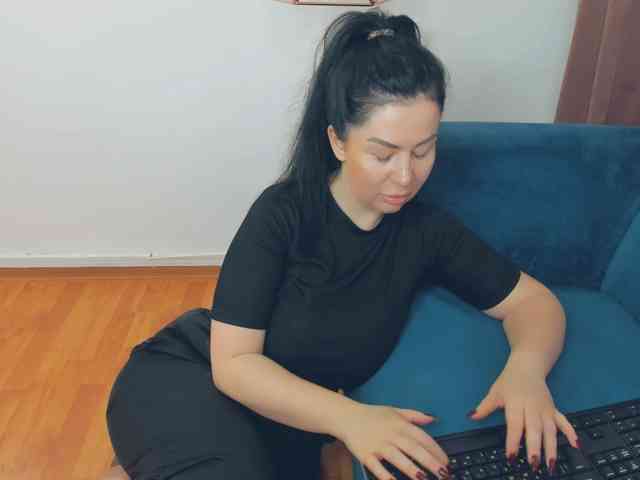 BrilliantGirl webcam