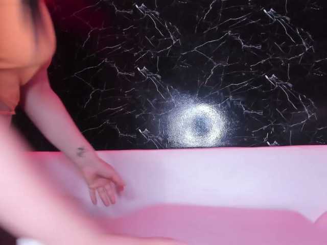 kittyhot19