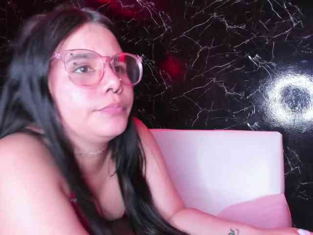 kittyhot19 webcam