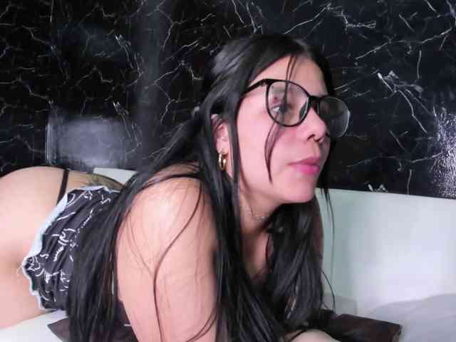 kittyhot19