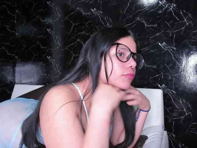 kittyhot19