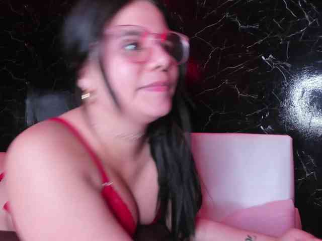 kittyhot19