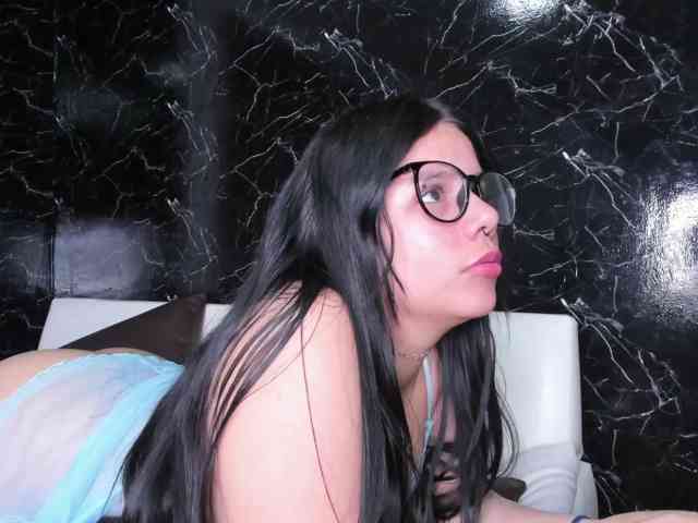 kittyhot19