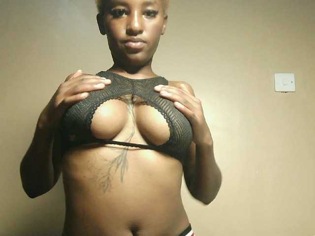 Hot-sexxy-gurl live cam preview