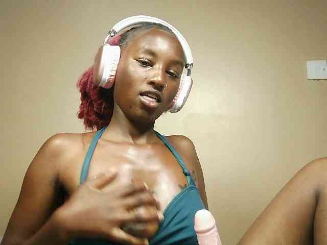 Hot-sexxy-gurl webcam