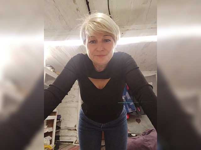 Milena77-1, live now on BongaCams