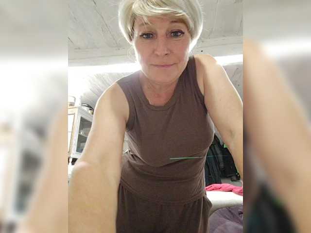 Milena77-1, en directo ahora en BongaCams