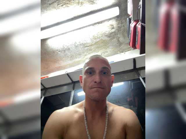 Maxio8739Hot