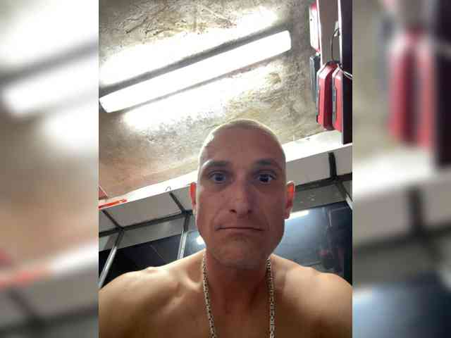 Maxio8739Hot