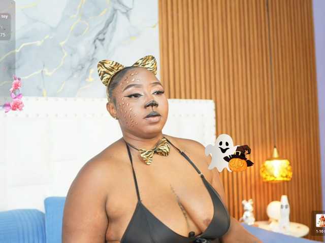 DarkSkinnedtaboo live cam on BongaCams