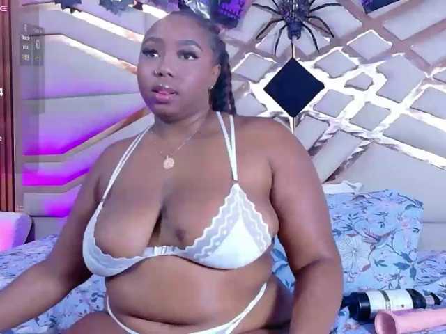 DarkSkinnedtaboo live cam on BongaCams