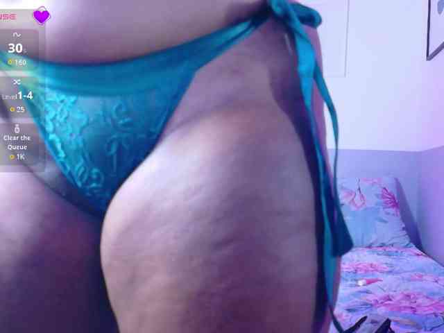 DarkSkinnedtaboo webcam