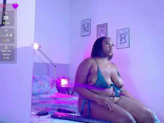 DarkSkinnedtaboo webcam