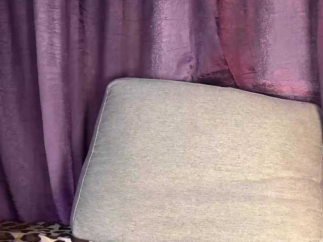 GraceGiovanna live cam on BongaCams