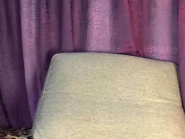GraceGiovanna live cam on BongaCams