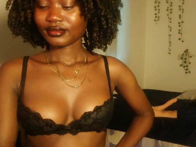 Biancasinclair live cam on BongaCams
