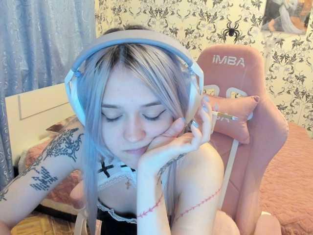 AriaArina live cam on BongaCams