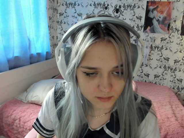 Ariaarina live cam