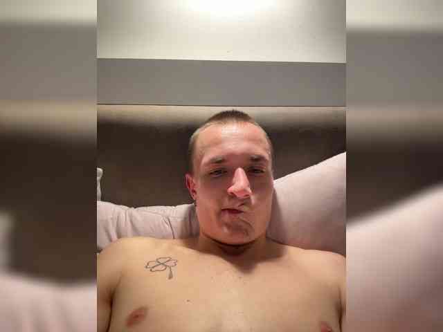 NotShyGuys webcam