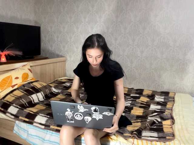 VinitaLaredo live cam preview
