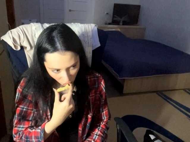 VinitaLaredo live cam on BongaCams