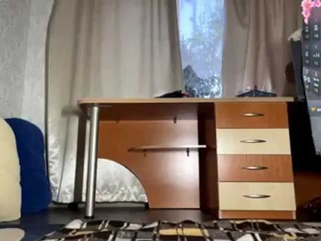 VinitaLaredo webcam