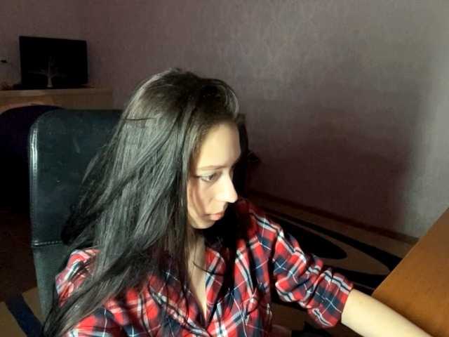 VinitaLaredo live cam on BongaCams
