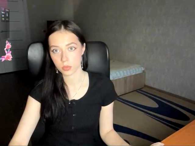 VinitaLaredo live cam on BongaCams