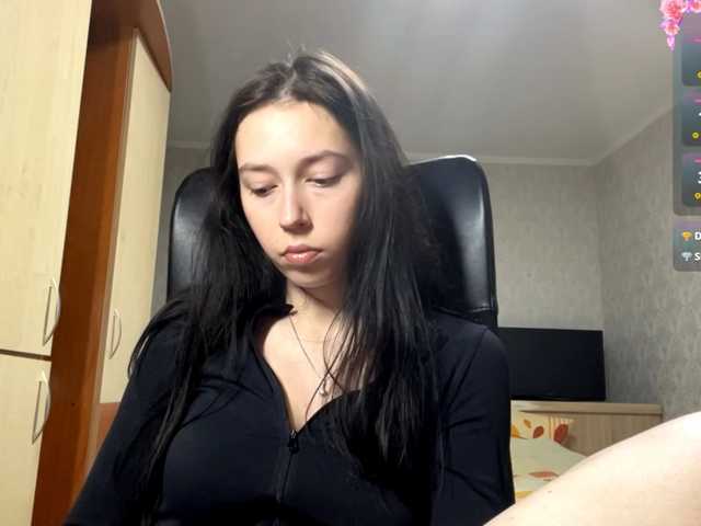 VinitaLaredo live cam on BongaCams