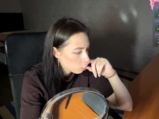 VinitaLaredo live cam on BongaCams