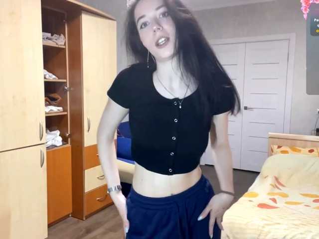 VinitaLaredo live cam on BongaCams