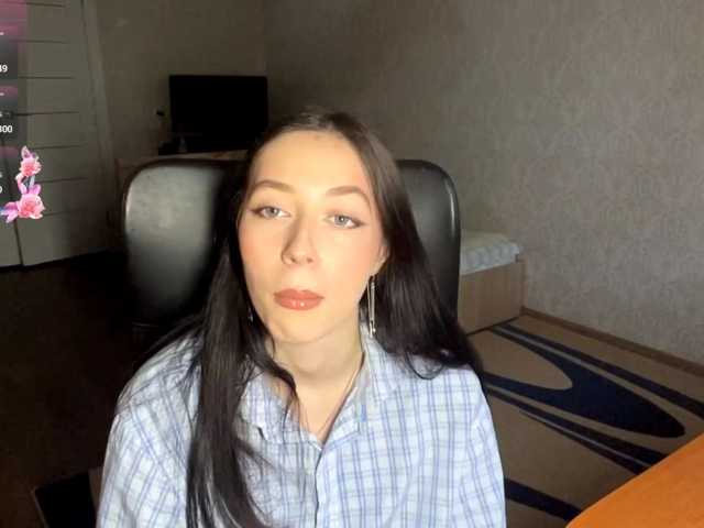 VinitaLaredo live cam preview