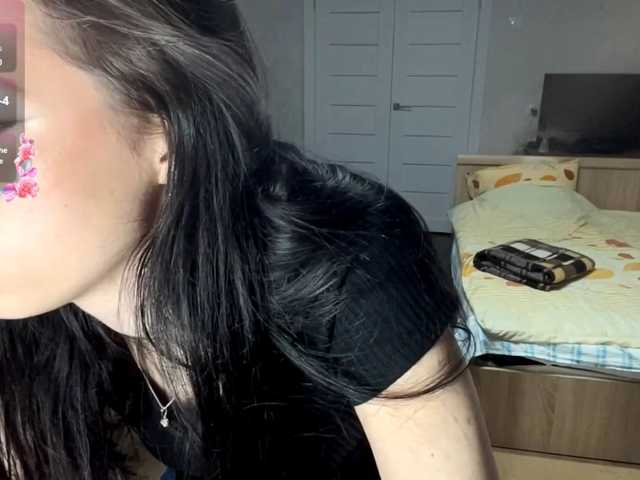 VinitaLaredo live cam on BongaCams