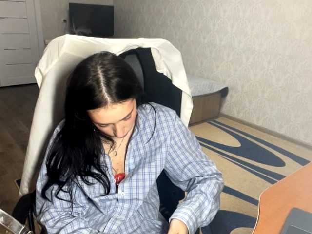 VinitaLaredo, live now on BongaCams