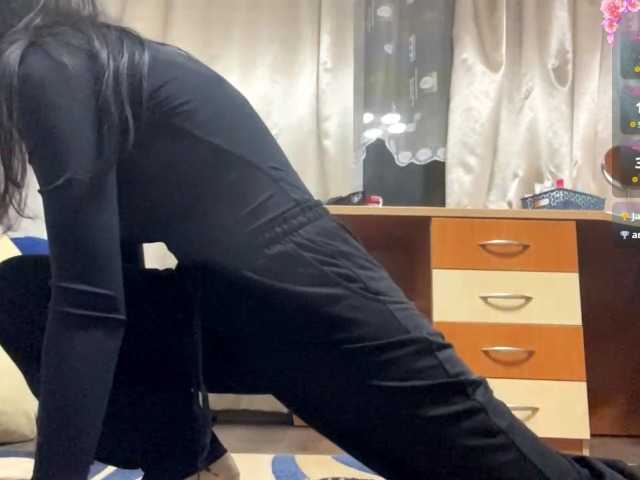 VinitaLaredo live cam on BongaCams