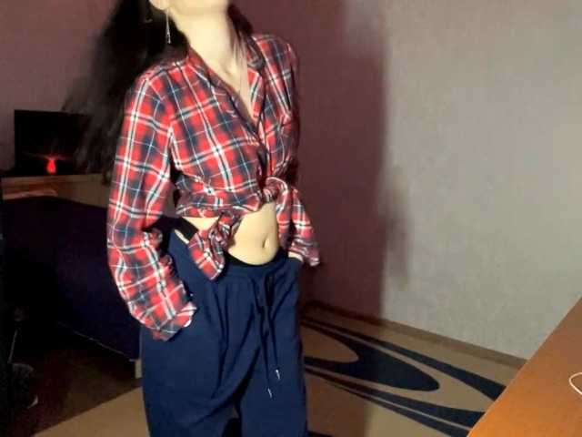 VinitaLaredo live cam on BongaCams