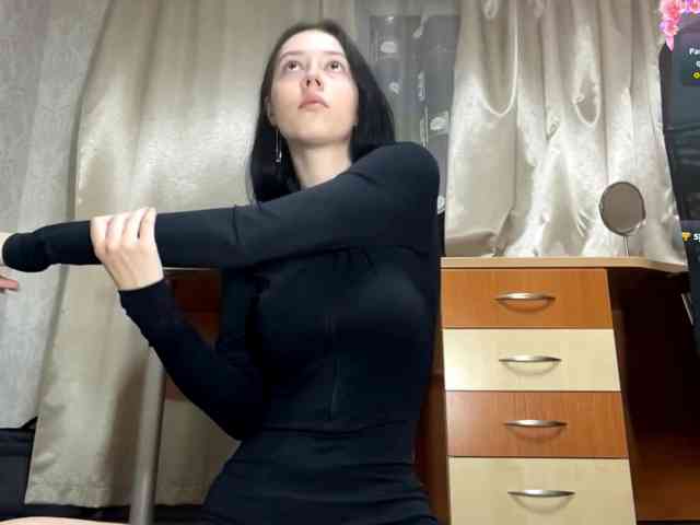 VinitaLaredo webcam