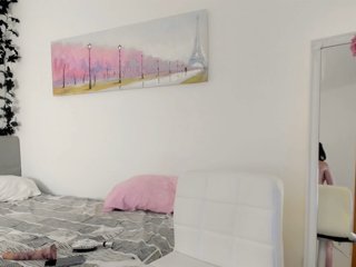 SophiaNoir Porn Show