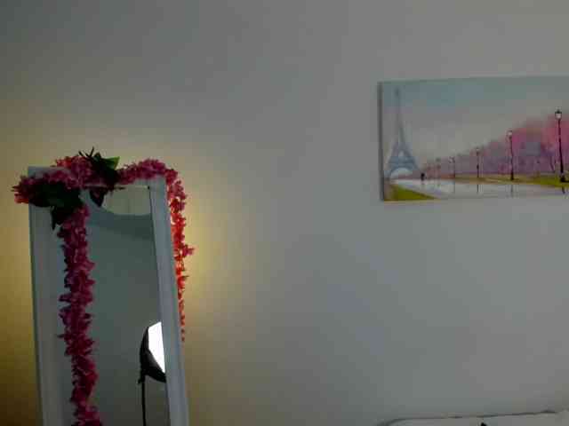 SophiaNoir webcam